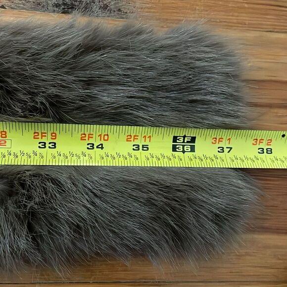 Faux Fur Taupe Gray Scarf Womens 5X37 in. - Picture 4 of 5